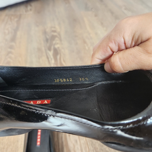 Prada Flats - Picture 11 of 15